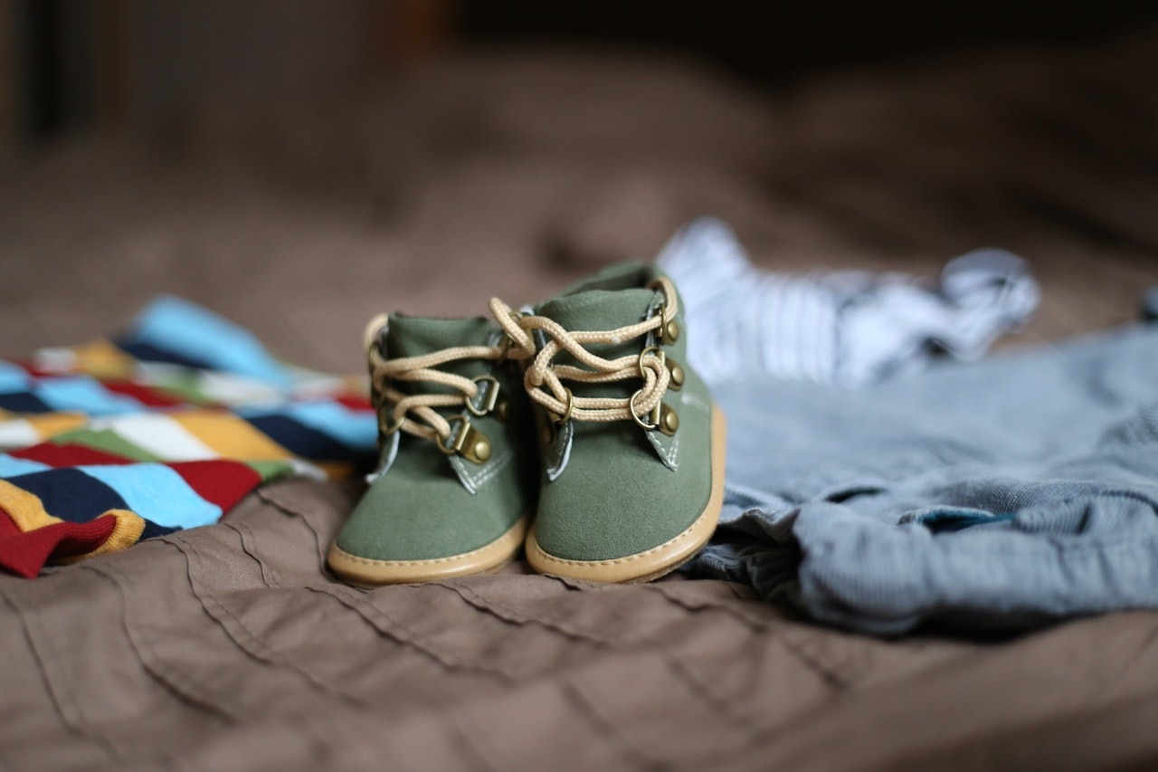 Baby Shoes / Pexels