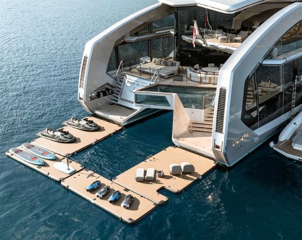 superyacht
